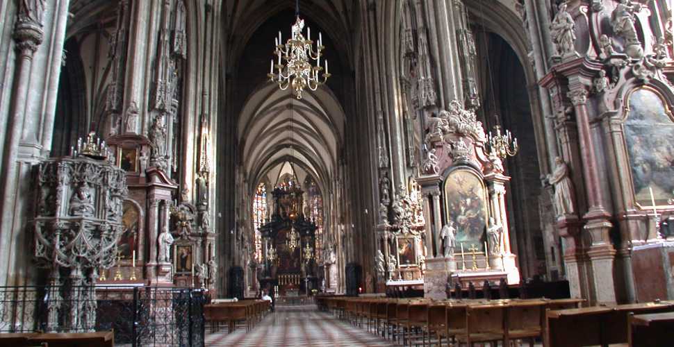 Mittelschiff des Stephandoms in Wien