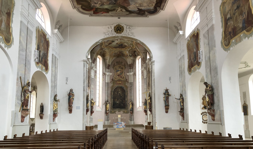Blick in das Innere der Wallfahrtskirche Kloster Reute Kircheninnenraum